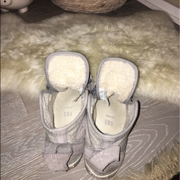 Converse Chuck Taylor all star lined high tops - Picture 7 of 8